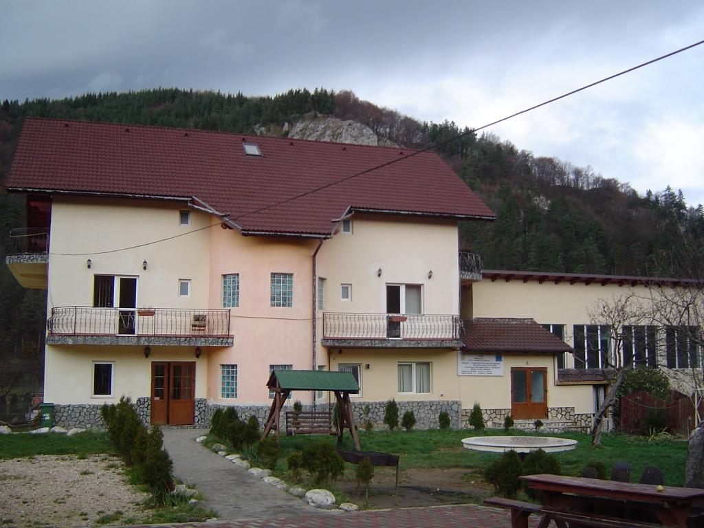 Complex La Valtoare Бран Экстерьер фото